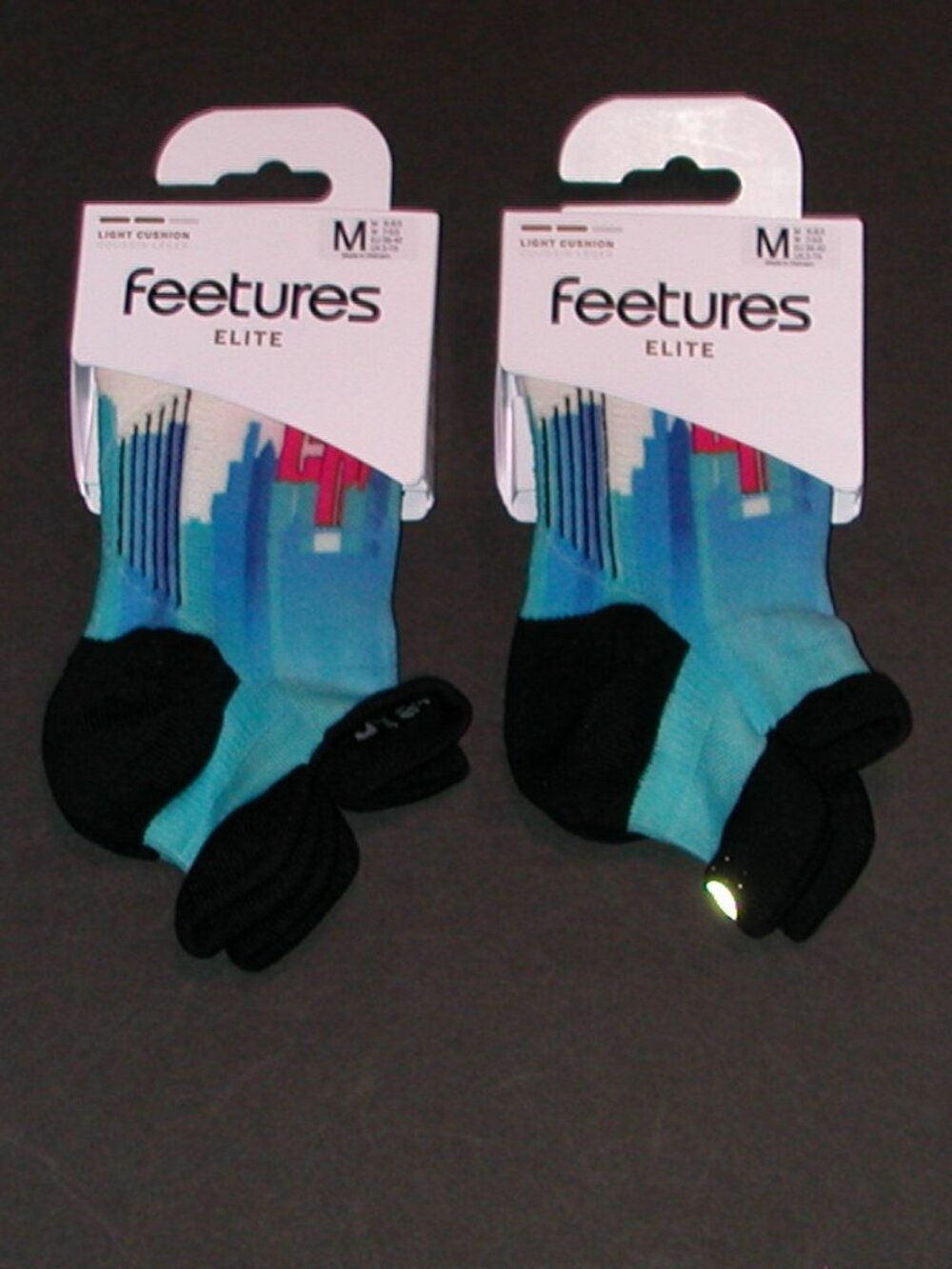 2 Pairs Feetures Elite Tab Socks Ltd Ed. City Collection Chicago 25 NWT Womens M